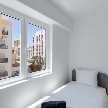 Apartamento T2 Rosa Dos Ventos, A/c & Terrace - Casas & Papeis Armação de Pêra