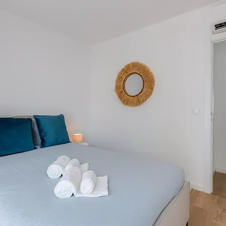 T2 Rosa Dos Ventos, A/c & Terrace - Casas & Papeis * Armação de Pêra