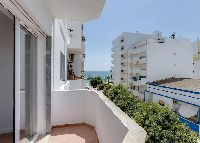 T2 Rosa Dos Ventos, A/c&terrace - Casas&papéis Armação de Pêra